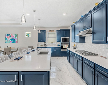 8920 Shoreline Avenue - Photo Thumbnail 13