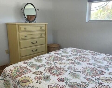 424 Johnson Avenue - Photo Thumbnail 4