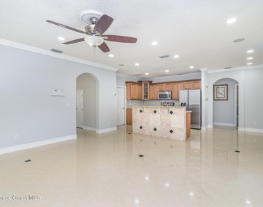 2893 Glasbern Circle - Photo Thumbnail 7