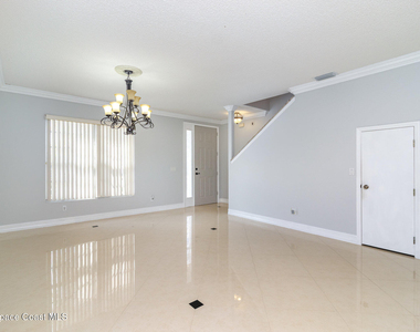 2893 Glasbern Circle - Photo Thumbnail 6