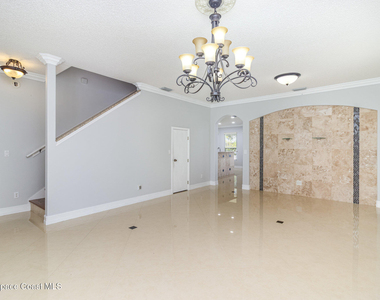 2893 Glasbern Circle - Photo Thumbnail 3