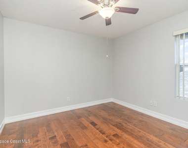2893 Glasbern Circle - Photo Thumbnail 26