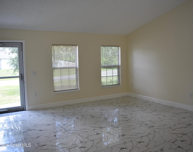 1019 Early Drive Nw - Photo Thumbnail 2