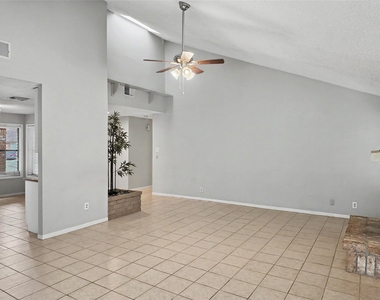7410 Songwind Lane - Photo Thumbnail 4