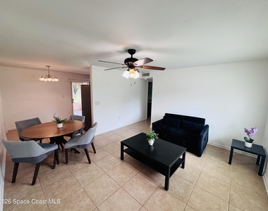 1812 Oakwood Drive - Photo Thumbnail 1