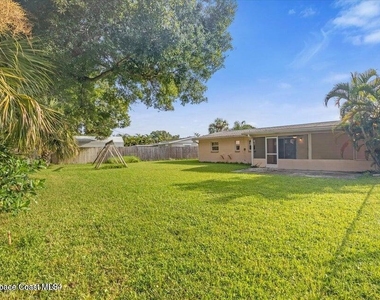 1812 Oakwood Drive - Photo Thumbnail 11
