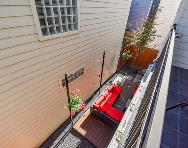 918 W 25th Street - Photo Thumbnail 21