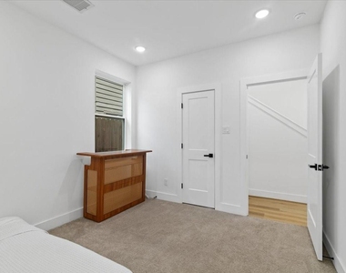3026 Live Oak Street - Photo Thumbnail 22