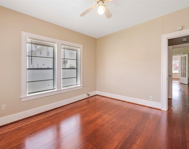 2611 Rosewood Street - Photo Thumbnail 17