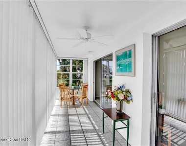 17 Vista Palm Lane - Photo Thumbnail 17