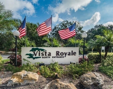 17 Vista Palm Lane - Photo Thumbnail 19