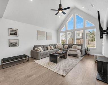 5119 Murillo Drive - Photo Thumbnail 9