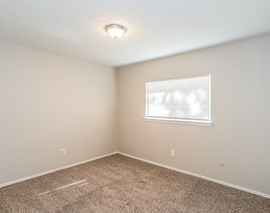 2606 Olster Drive - Photo Thumbnail 9