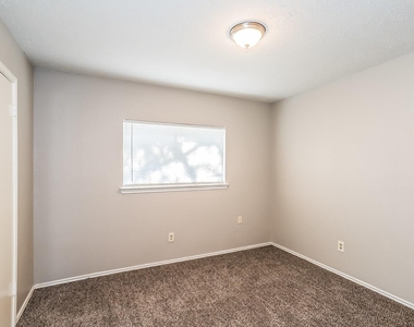 2606 Olster Drive - Photo Thumbnail 7
