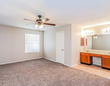 2606 Olster Drive - Photo Thumbnail 11