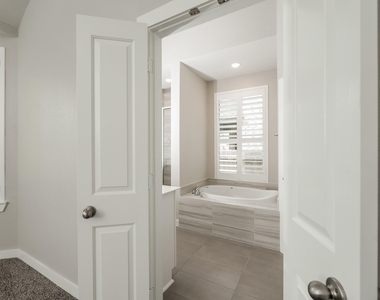235 Aster View Court - Photo Thumbnail 12