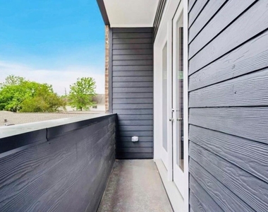 5855 Dolores Street - Photo Thumbnail 23