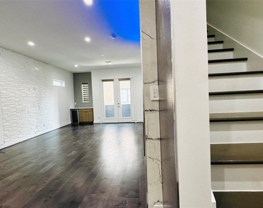 5855 Dolores Street - Photo Thumbnail 33