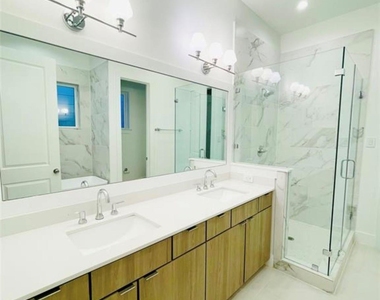 5855 Dolores Street - Photo Thumbnail 5