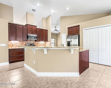3084 Constellation Drive - Photo Thumbnail 10