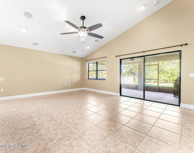 3084 Constellation Drive - Photo Thumbnail 16