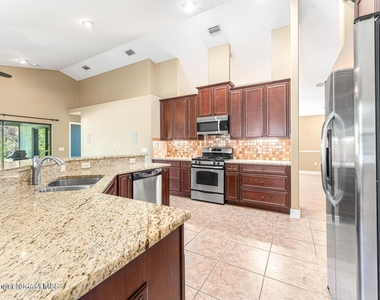 3084 Constellation Drive - Photo Thumbnail 11