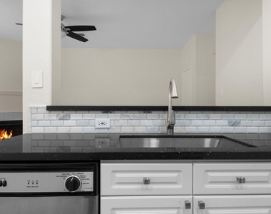 13 E Willowwood Court - Photo Thumbnail 10