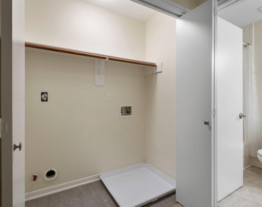 13 E Willowwood Court - Photo Thumbnail 17