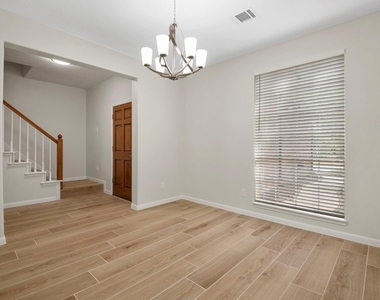 13 E Willowwood Court - Photo Thumbnail 6