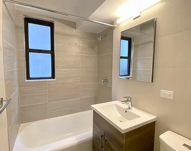 East 33rd Street - Photo Thumbnail 3