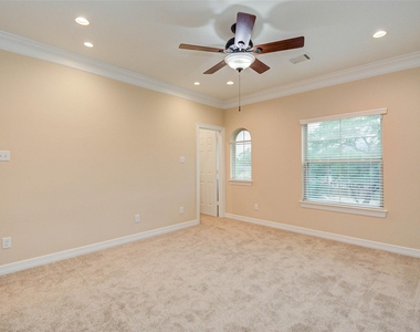1904 Lauderdale Street - Photo Thumbnail 12