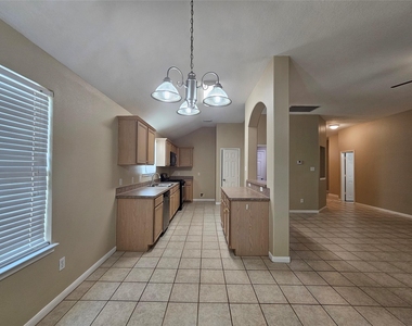 1079 Shadow Glenn Drive - Photo Thumbnail 19