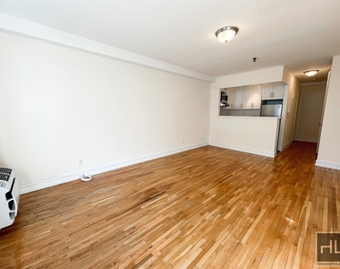 East 83 Street - Photo Thumbnail 1