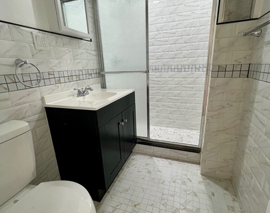 606 5th Avenue - Photo Thumbnail 6