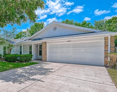 2922 Lakefield Way - Photo Thumbnail 5