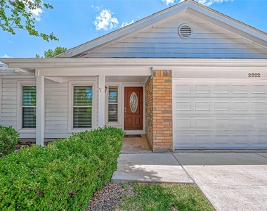 2922 Lakefield Way - Photo Thumbnail 2