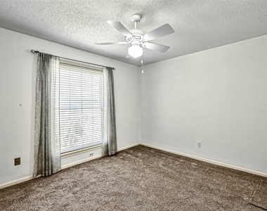 2922 Lakefield Way - Photo Thumbnail 26