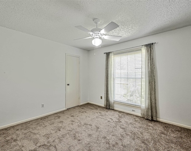 2922 Lakefield Way - Photo Thumbnail 25