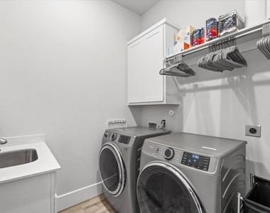 28 Clearview Terrace Place - Photo Thumbnail 47