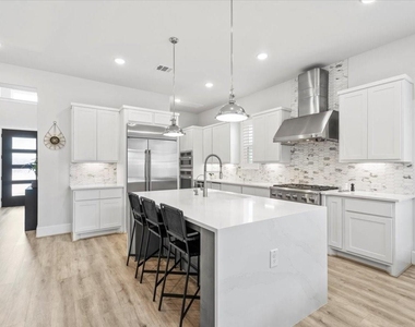 28 Clearview Terrace Place - Photo Thumbnail 18