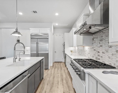 28 Clearview Terrace Place - Photo Thumbnail 16