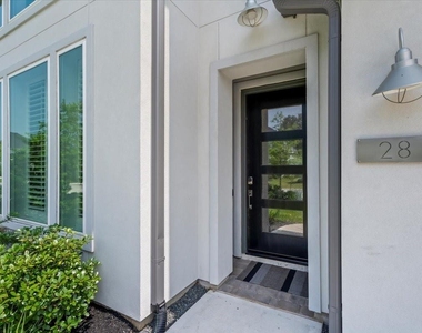 28 Clearview Terrace Place - Photo Thumbnail 7