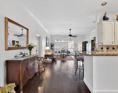 502 Ernst Court - Photo Thumbnail 3