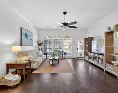 502 Ernst Court - Photo Thumbnail 11