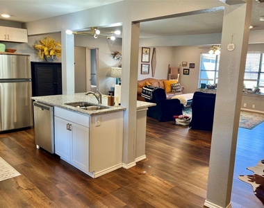715 North Avenue - Photo Thumbnail 9