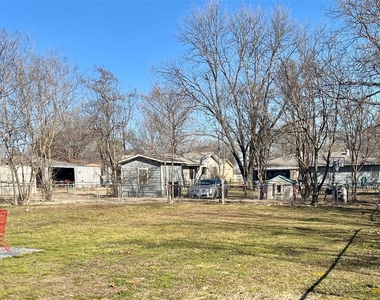 715 North Avenue - Photo Thumbnail 34