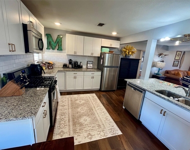 715 North Avenue - Photo Thumbnail 8