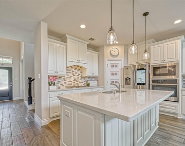 2337 Mayfield Trail Court - Photo Thumbnail 3