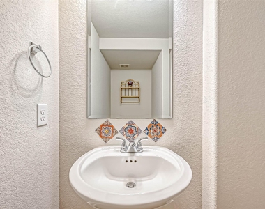 2337 Mayfield Trail Court - Photo Thumbnail 9