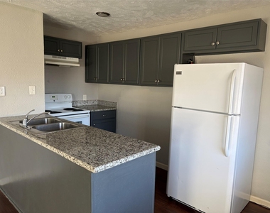6301 Calhoun Road - Photo Thumbnail 1
